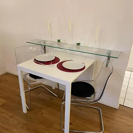 Apartamento Oder Messezimmer In Ruhiger Lage *