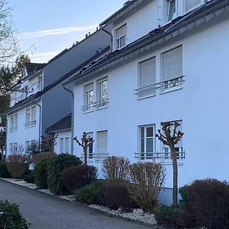 Apartamento Oder Messezimmer In Ruhiger Lage